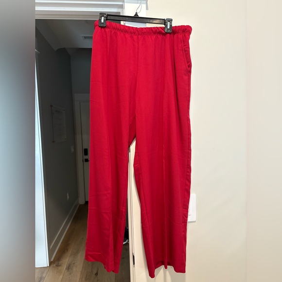 Women’s Gap red dress pants. New without tags. - Picture 1 of 1